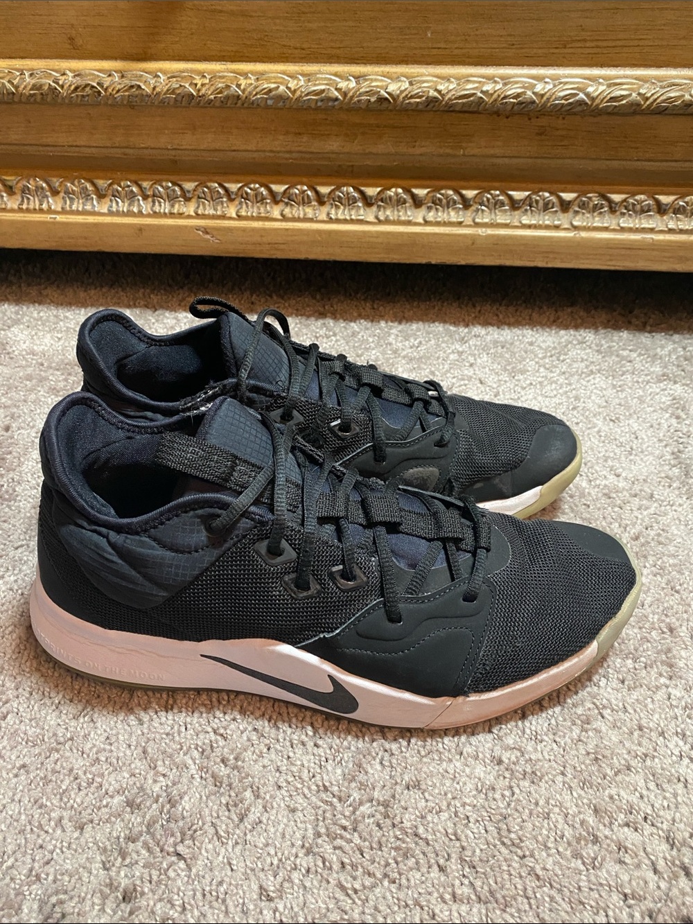 Nike PG Paul George black Low-Top Sneakers White Midsole and Swoosh